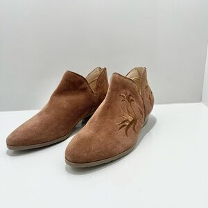 Kenneth Cole Reaction Ankle Booties Size 8 Color Brown